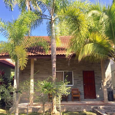 Coconut Bungalow Nai Yang Beach エクステリア 写真