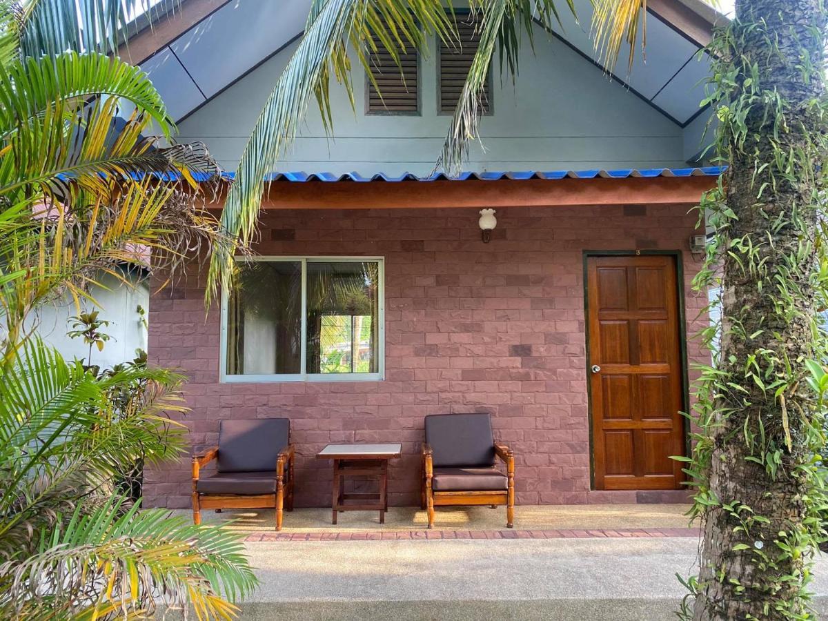 Coconut Bungalow Nai Yang Beach エクステリア 写真