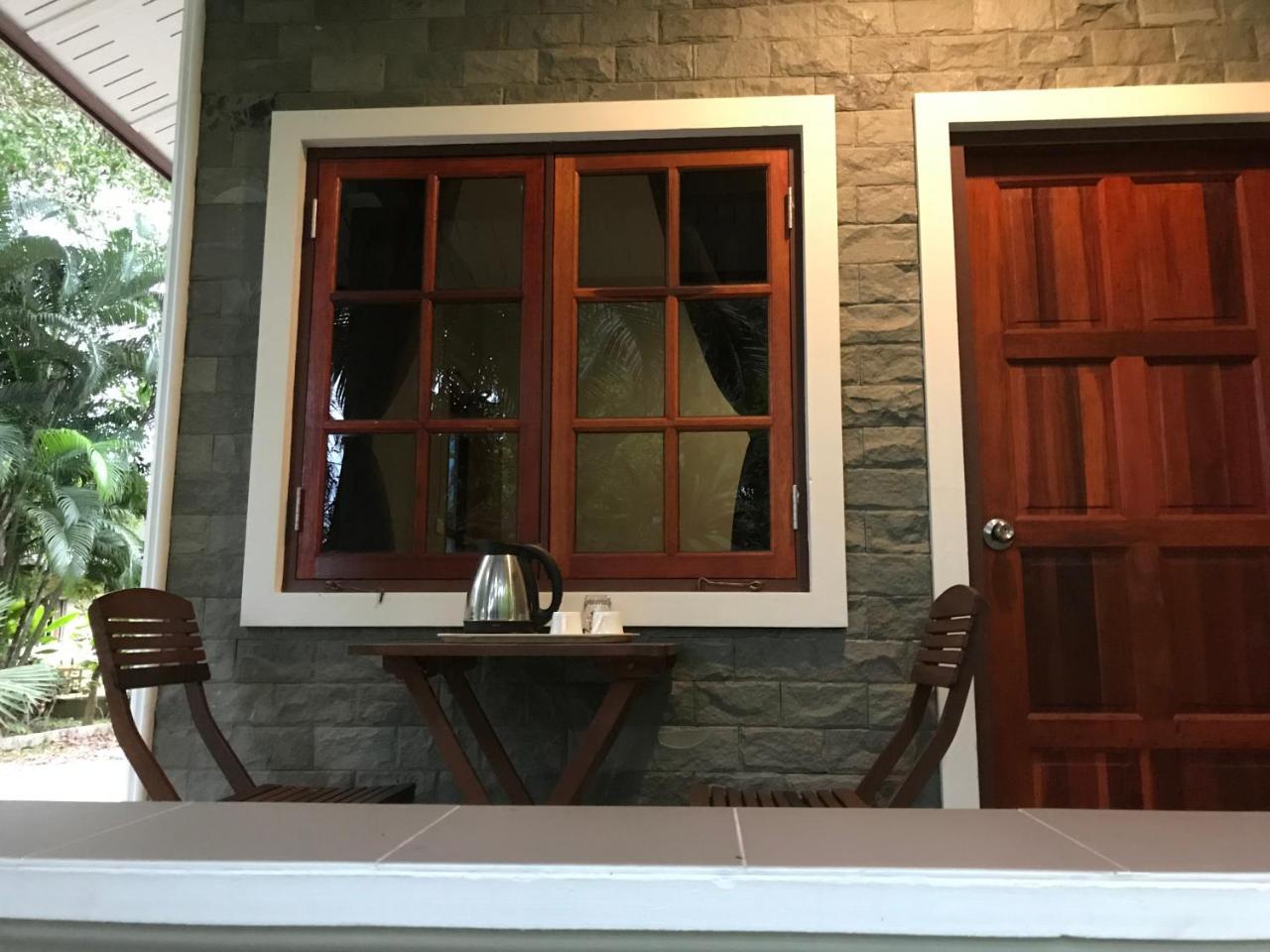 Coconut Bungalow Nai Yang Beach エクステリア 写真