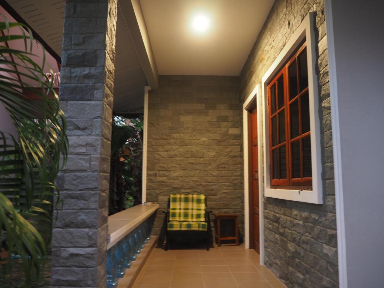 Coconut Bungalow Nai Yang Beach エクステリア 写真